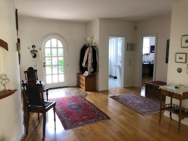 Newel, Foto 2 von 3